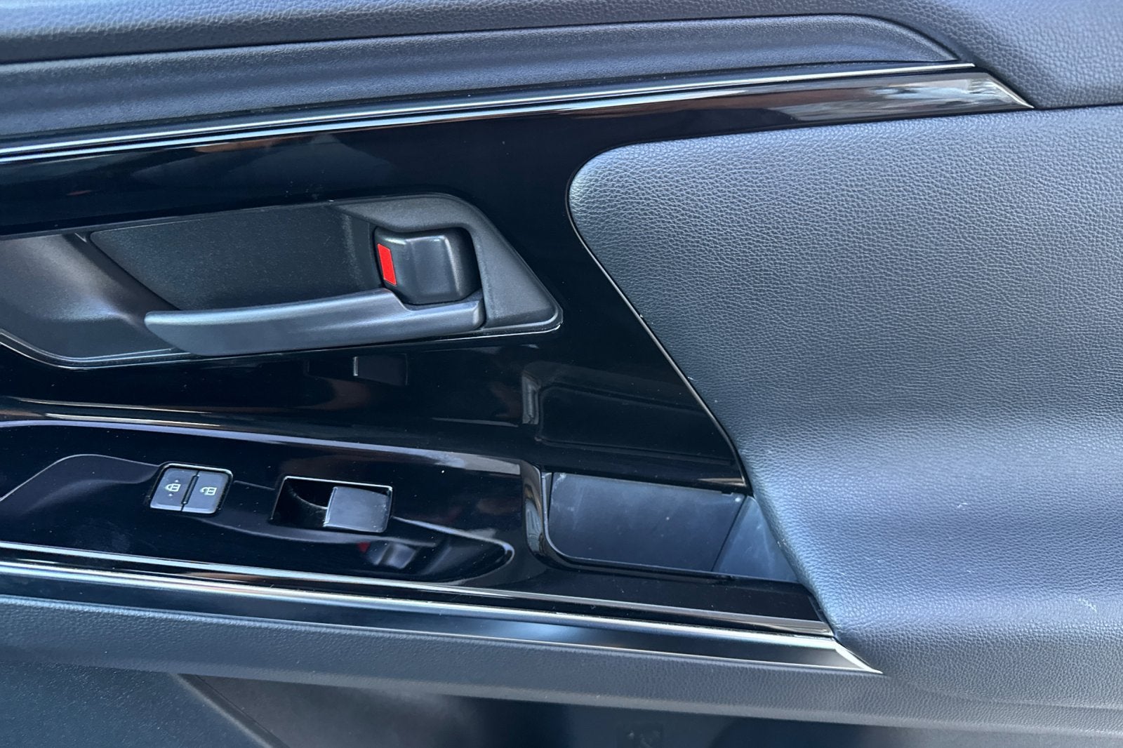 2023 Subaru Solterra Limited