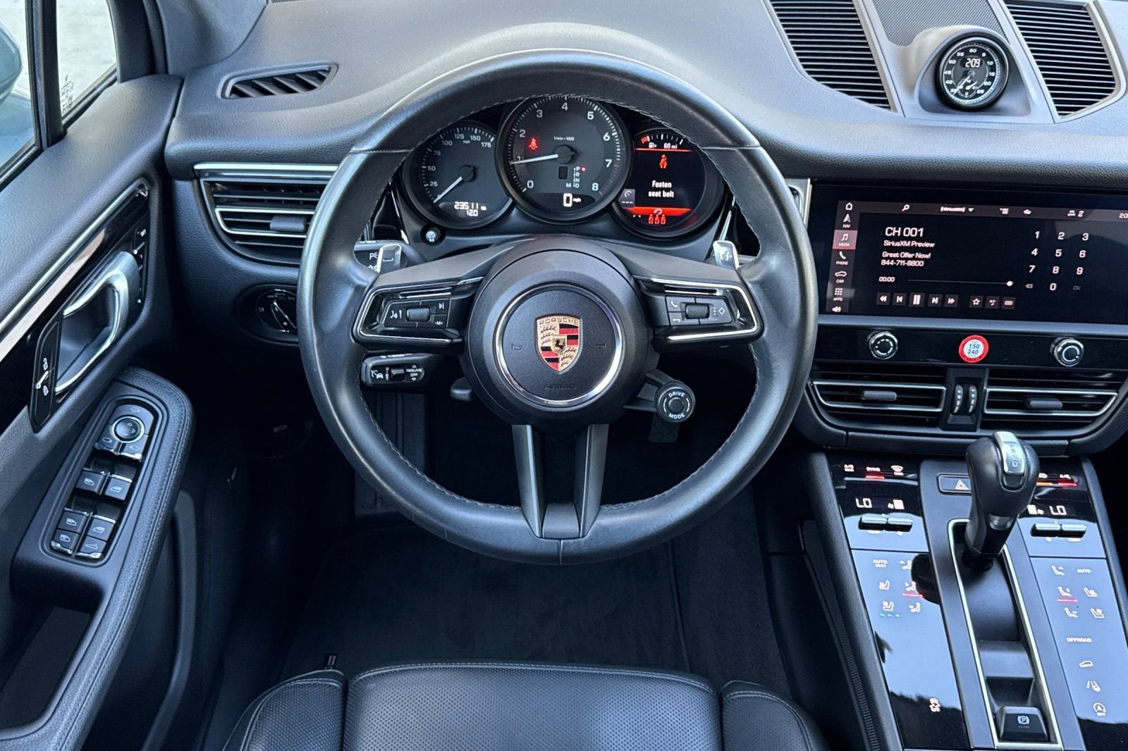 2024 Porsche Macan 4DR AWD