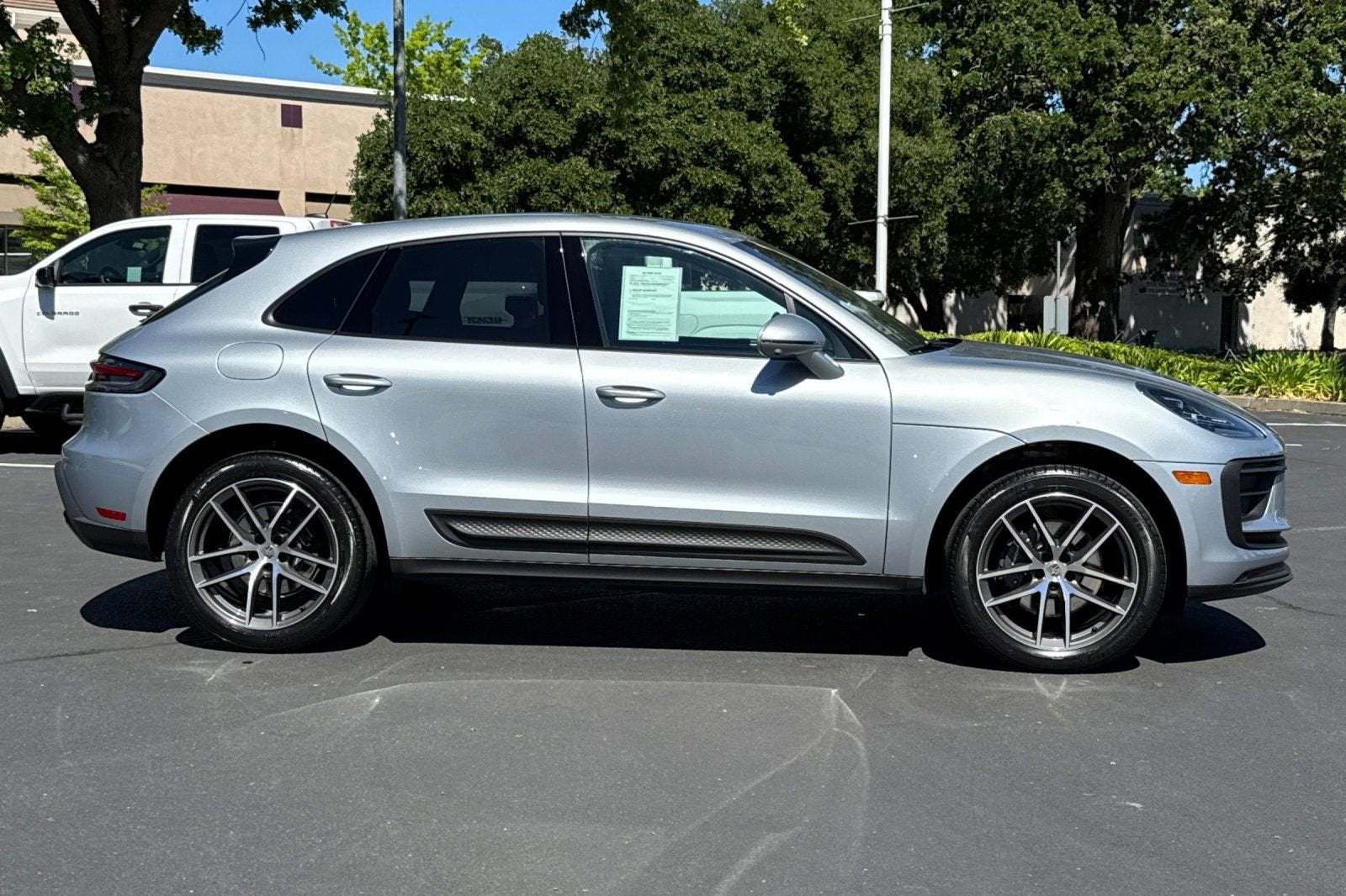 2024 Porsche Macan 4DR AWD