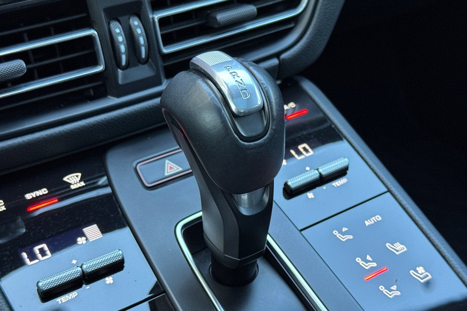 2024 Porsche Macan 4DR AWD