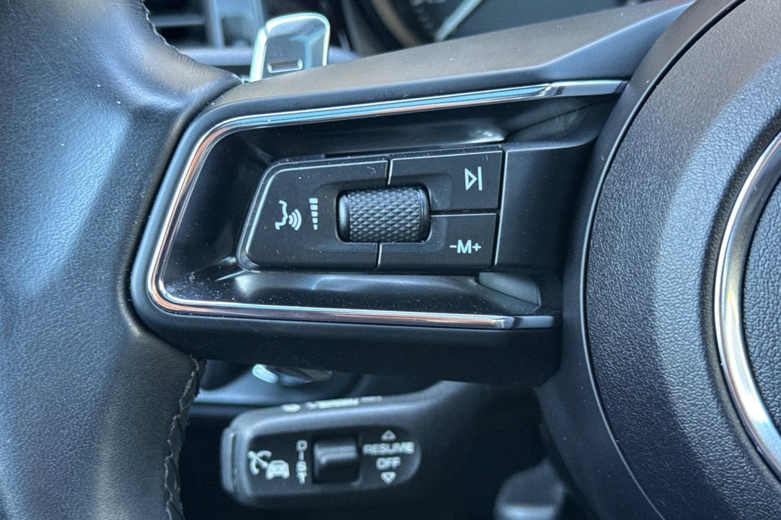 2024 Porsche Macan 4DR AWD