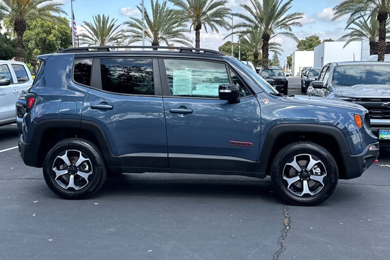 2022 Jeep Renegade Trailhawk